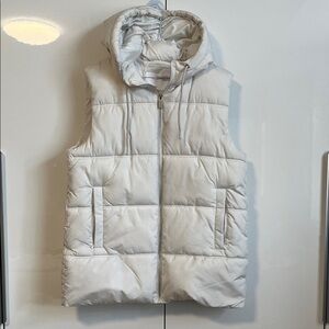 SELECTED FEMME White SLFALINA PUFFER VEST NWOT, size 38/10/M